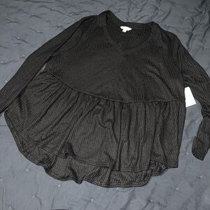 Black V-Neck peplum Top